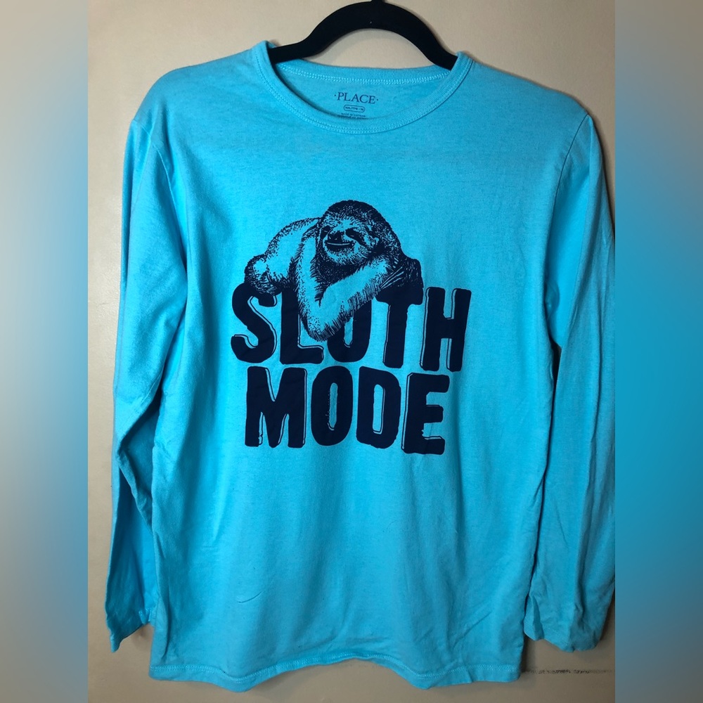 Childrens Place long sleeve graphics tee